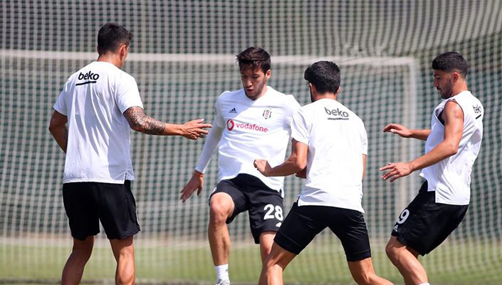 LASK Linz Maçı Hazırlıkları Başlıyor LASK Linz Maçı Hazırlıkları Başlıyor