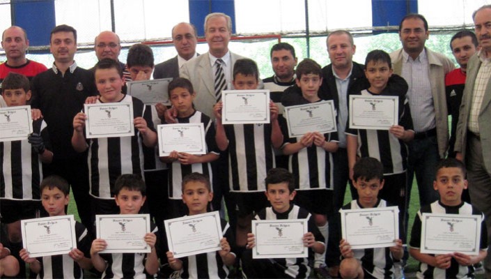 Ufuk Pak’tan Kastamonu Futbol Okulumuza Ziyaret Ufuk Pak’tan Kastamonu Futbol Okulumuza Ziyaret