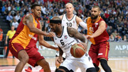 Late rally lifts Galatasaray to  76-71 victory over Beşiktaş 