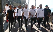 Futbol Takımımız, Napoli’de Yürüyüş Yaptı