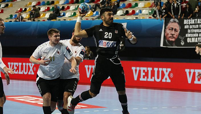 O Bir Hentbol Savaşçısı: Tolga Özbahar O Bir Hentbol Savaşçısı: Tolga Özbahar