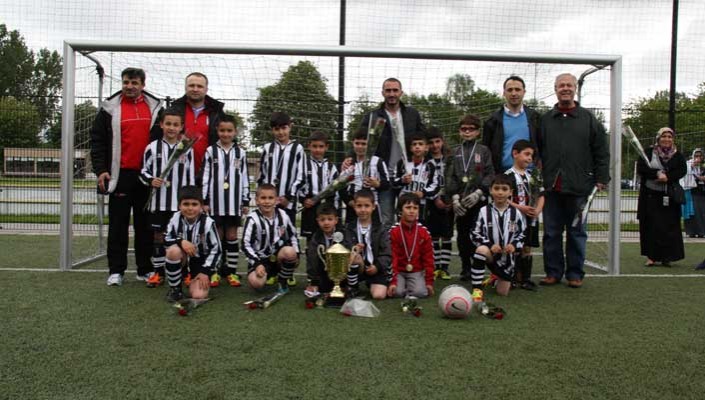 Hollanda Futbol Okulumuz'dan Büyük Başarı Hollanda Futbol Okulumuz'dan Büyük Başarı