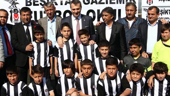 Gaziemir Futbol Okulu Açıldı Gaziemir Futbol Okulu Açıldı