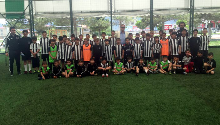 Ufuk Pak’tan Erzincan Futbol Okulu’na Ziyaret Ufuk Pak’tan Erzincan Futbol Okulu’na Ziyaret