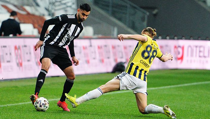 Rachid Ghezzal: “Türkiye’nin en büyük kulübündeyim” Rachid Ghezzal: “Türkiye’nin en büyük kulübündeyim”