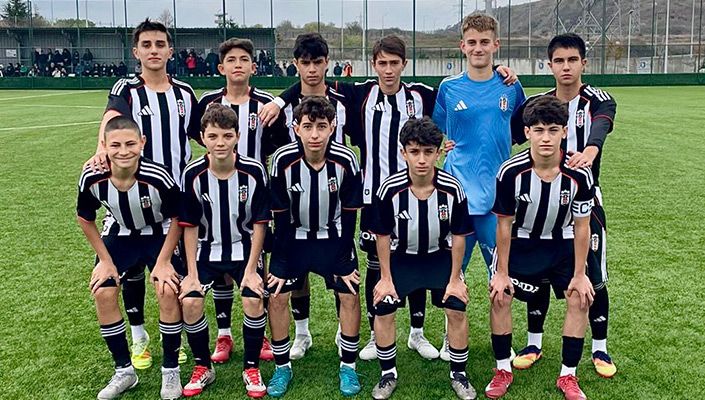 Rams Başakşehir:0 Beşiktaş:4 (U-14) Rams Başakşehir:0 Beşiktaş:4 (U-14)