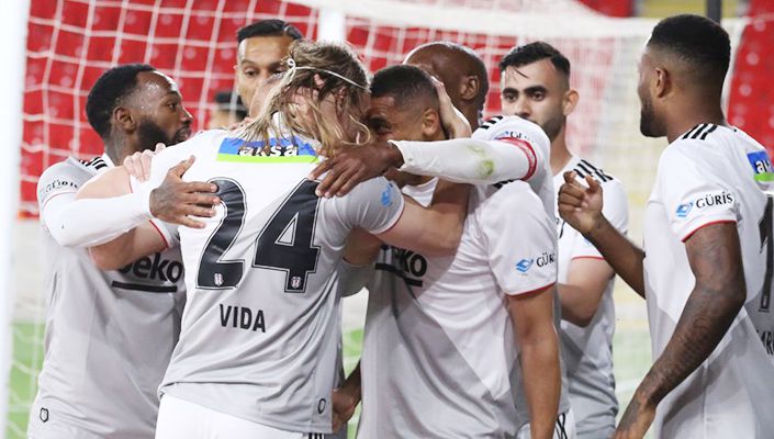 ŞAMPİYON BEŞİKTAŞ ŞAMPİYON BEŞİKTAŞ