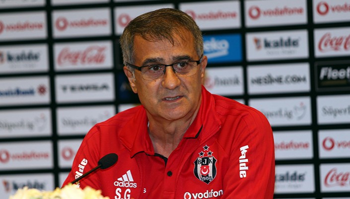 Şenol Güneş: 'Ben görevimin başındayım. Beşiktaş'ta mutluyum' Şenol Güneş: 'Ben görevimin başındayım. Beşiktaş'ta mutluyum'