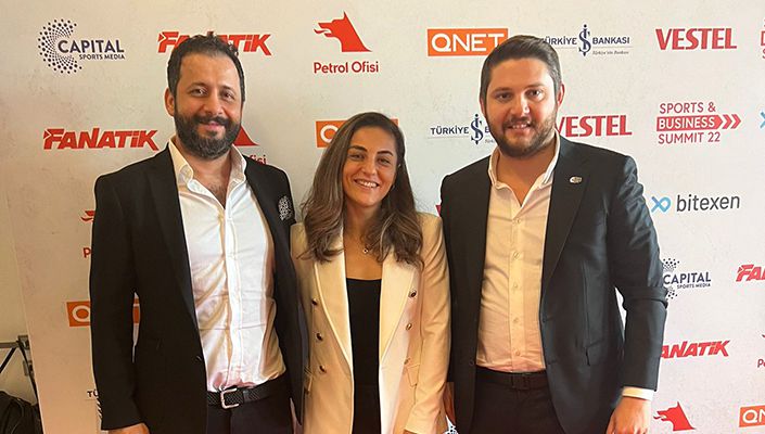 Serhan Çetinsaya, Fırat Fidan ve Didem Karagenç, Fanatik Sports&Business Summit 2022’ye Katıldılar Serhan Çetinsaya, Fırat Fidan ve Didem Karagenç, Fanatik Sports&Business Summit 2022’ye Katıldılar