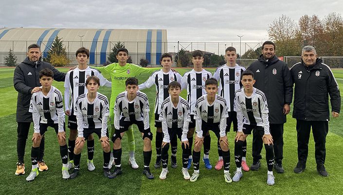 Sitaş Yapı Pendikspor:0 Beşiktaş:3 (U-14) Sitaş Yapı Pendikspor:0 Beşiktaş:3 (U-14)