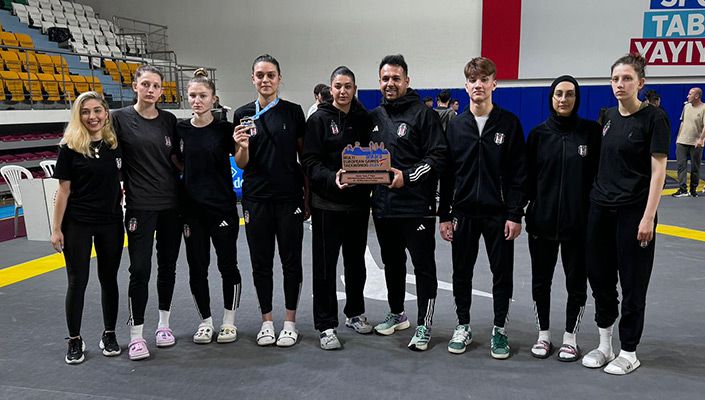 Taekwondo Takımımızın Sporcularından İki Bronz Madalya Taekwondo Takımımızın Sporcularından İki Bronz Madalya
