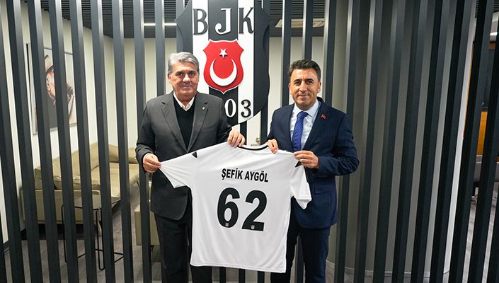 Tunceli Valisi Şefik Aygöl’den Kulübümüze Ziyaret Tunceli Valisi Şefik Aygöl’den Kulübümüze Ziyaret