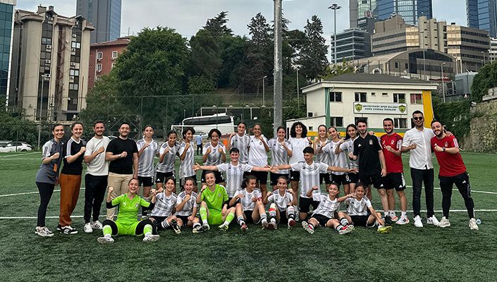 U-15 Kız Futbol Takımımız, Yıldız Kızlar Ligi’nde Yarı Finale Yükseldi U-15 Kız Futbol Takımımız, Yıldız Kızlar Ligi’nde Yarı Finale Yükseldi