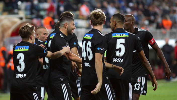 UEFA Şampiyonlar Ligi’nde Rakip Ajax UEFA Şampiyonlar Ligi’nde Rakip Ajax
