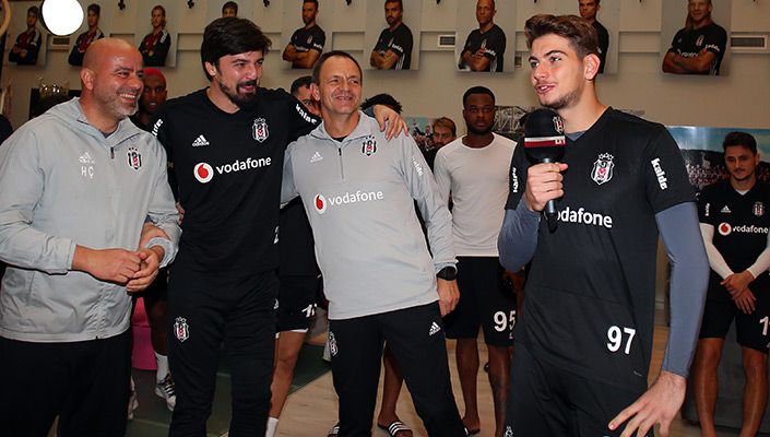 Utku Yuvakuran’ın Doğum Günü Kutlandı Utku Yuvakuran’ın Doğum Günü Kutlandı