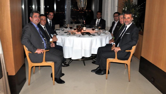 Başkanımız Kulübümüze Destek Olan İşadamlarına Yemek Verdi Başkanımız Kulübümüze Destek Olan İşadamlarına Yemek Verdi