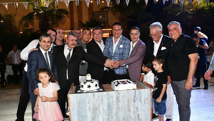 Yönetim Kurulu Üyemiz Hakan Daltaban, İskenderun Beşiktaşlılar Derneği’nin Şampiyonluk Kutlamasına Katıldı Yönetim Kurulu Üyemiz Hakan Daltaban, İskenderun Beşiktaşlılar Derneği’nin Şampiyonluk Kutlamasına Katıldı