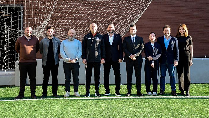Yönetim Kurulu Üyemiz Mustafa Mollaoğlu, Futbol A.Ş. Eski Yönetim Kurulu Üyemiz Fırat Fidan’a Emekleri İçin Teşekkür Etti Yönetim Kurulu Üyemiz Mustafa Mollaoğlu, Futbol A.Ş. Eski Yönetim Kurulu Üyemiz Fırat Fidan’a Emekleri İçin Teşekkür Etti