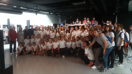 Women's Basketball youth teams visit Beşiktaş Museum