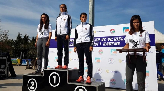 Beşiktaş girls' cross teams win inter-club titles 
