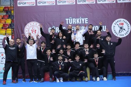 Beşiktaş wrestling team promoted to Super League