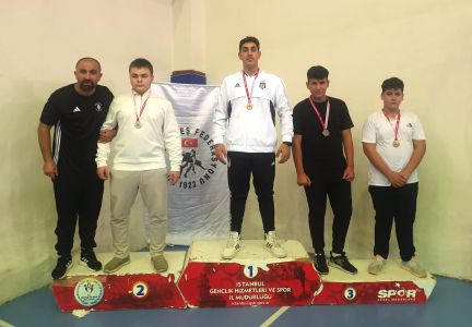 Beşiktaş wrestlers pick up 4 gold medals