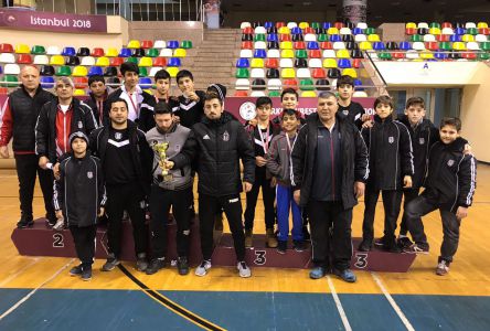 Three gold medals for young Beşiktaş wrestlers...