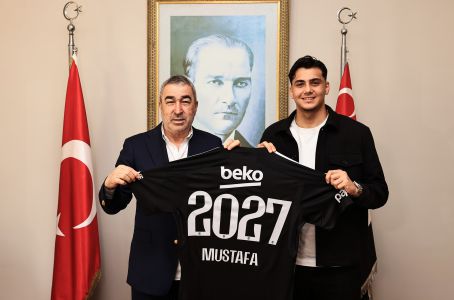 Promising player Mustafa Erhan Hekimoğlu renews contract Beşiktaş 