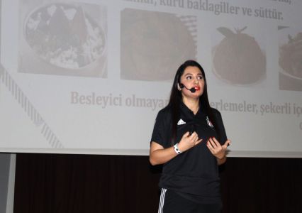 Students at Beşiktaş Semester Camp get sports nutrition education