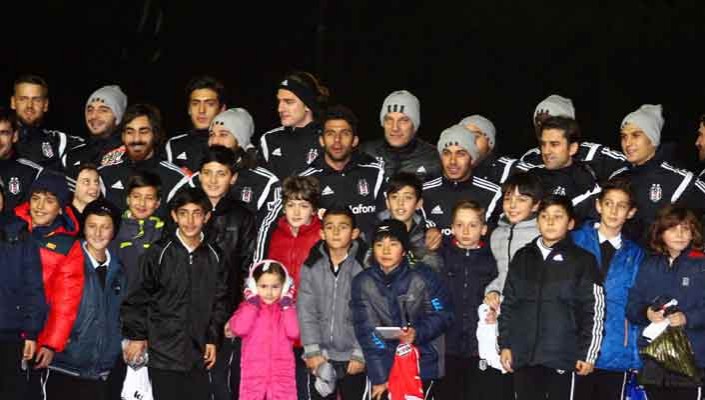 Namağlup Şampiyon U-11 Takımımız, A Takım Oyuncularımızı Ziyaret Etti