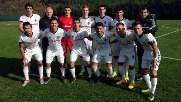 Beşiktaş:5 İstanbulspor:1 (U-19)