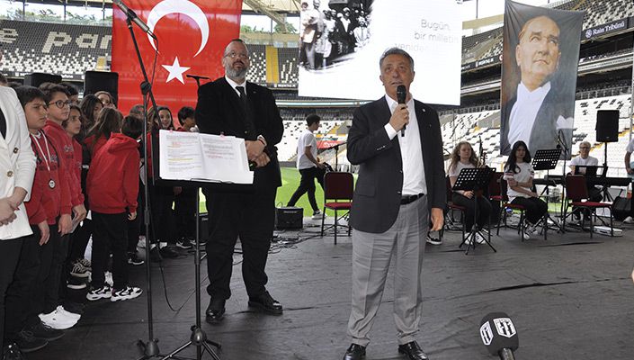 19 Mayıs Atatürk’ü Anma, Gençlik ve Spor Bayramı Vodafone Park’ta Düzenlenen Törenle Kutlandı
