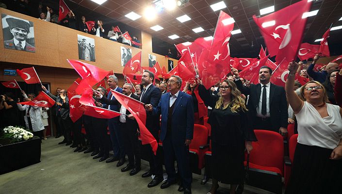 29 Ekim Cumhuriyet Bayramı, BJK-KABATAŞ VAKFI Okulları’nda Düzenlenen Törenle Kutlandı