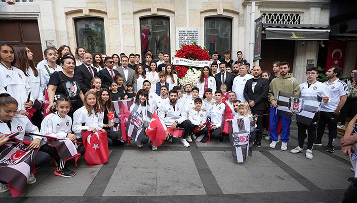 29 Ekim'de Cumhuriyet Ateşinin Yandığı Akaretler'de Buluştuk