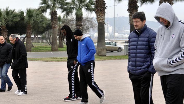 İzmir'de Sabah Yürüyüşü