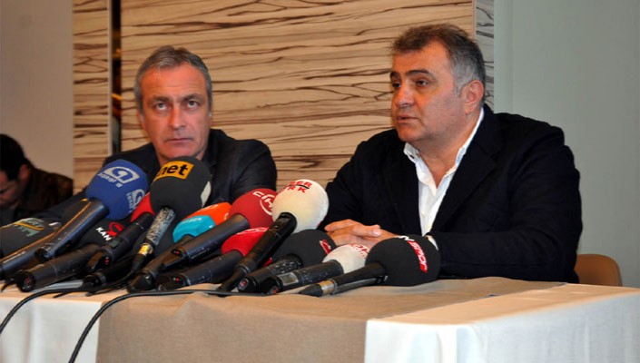 Ahmet Kavalcı ve Önder Özen'den Basın Toplantısı