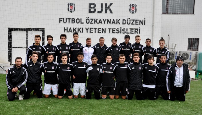 Alpay Özalan, U-17 Akademi Takımımızın Oyuncularıyla Buluştu