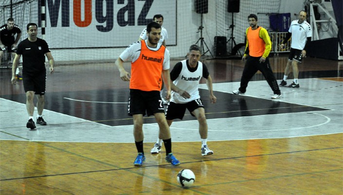 Hentbol Takımımız Hazırlıklarını Tamamladı