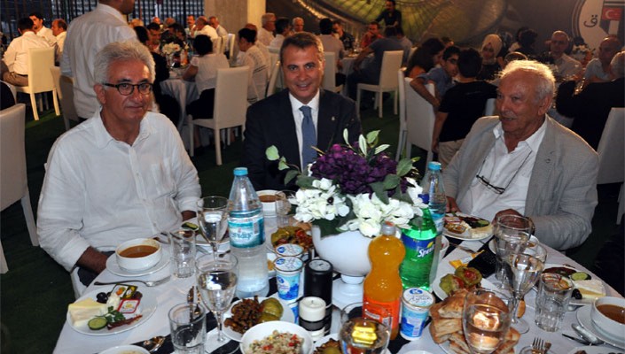 Başkanımızdan Eski Yöneticilerimize İftar Yemeği