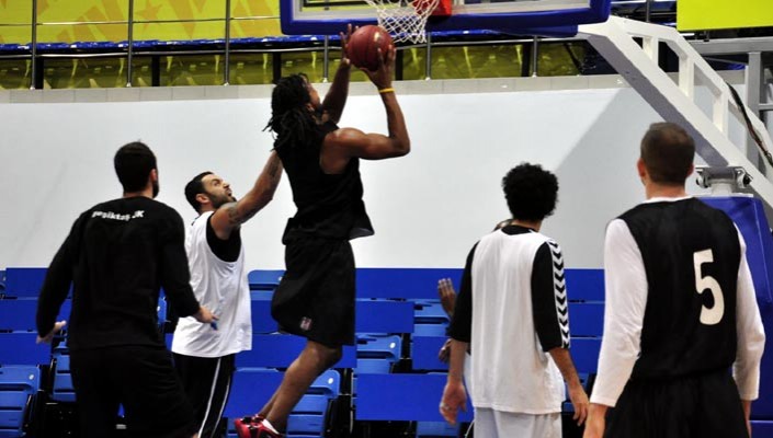 Basketbol Takımımız, Rusya'ya Gitti