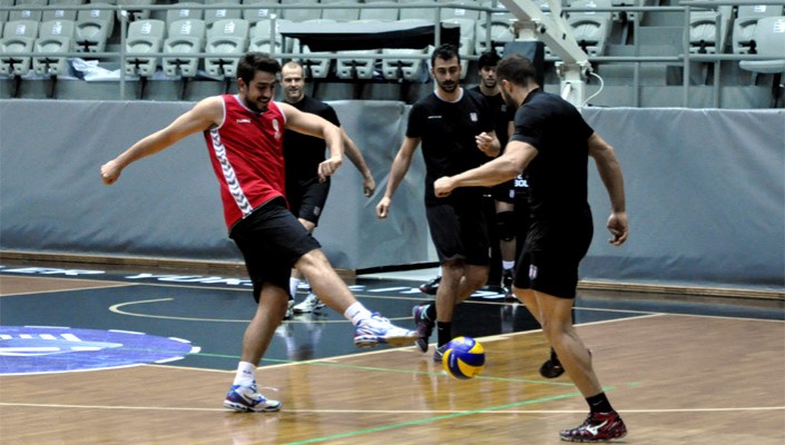 Erkek Voleybol Takımımız Futbol Maçı Yaptı