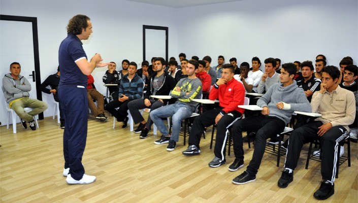 U-19 ve U-21 Takımlarımız MHK Talimatları Eğitimi Aldı
