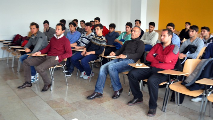 Futbol Altyapı Oyuncularımıza Seminer
