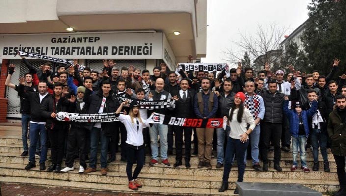 Gaziantep Beşiktaşlı Taraftarlar Derneği’nden Yeni Yıl Kutlaması