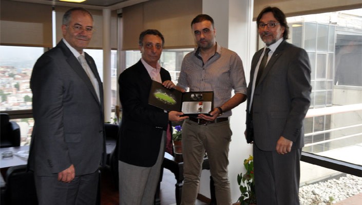 Kart 1903 Yurtdışında İlk Sahibini Buldu