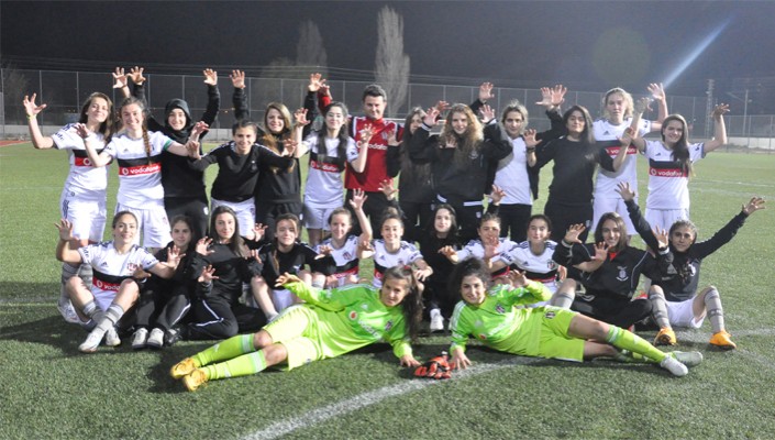 Kadın Futbol Takımımız Finalde