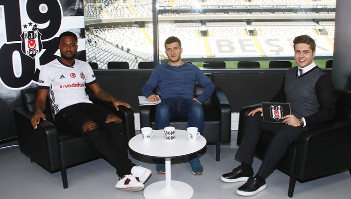 Cyle Larin: ‘En iyi futbolcularla birlikte oynayacağım’