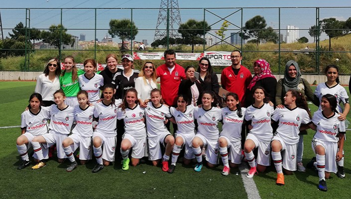 Minik Kız Futbol Takımımız Çerkezköy Spor’u 9-3 yendi