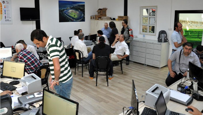 Kombine Kartlarımıza İlgi Gösteren Taraftarlarımız Vodafone Arena'nın Heyecanını Yaşıyor