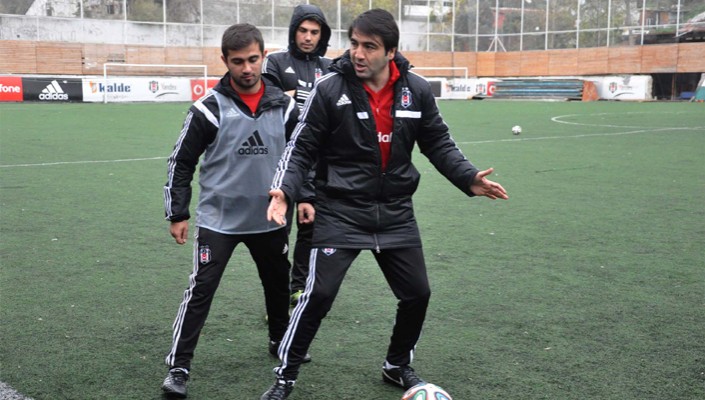 Futbol Özkaynak Düzeni Antrenörlerimiz Haftalık Eğitimlerini Gerçekleştirdi